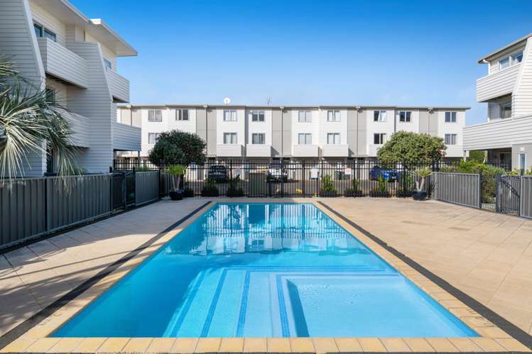 15/3 Riverside Road Orewa_25