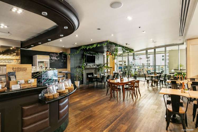 1702/8 Albert Street City Centre_16