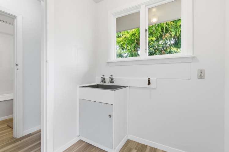 15 Rowses Road Aranui_17