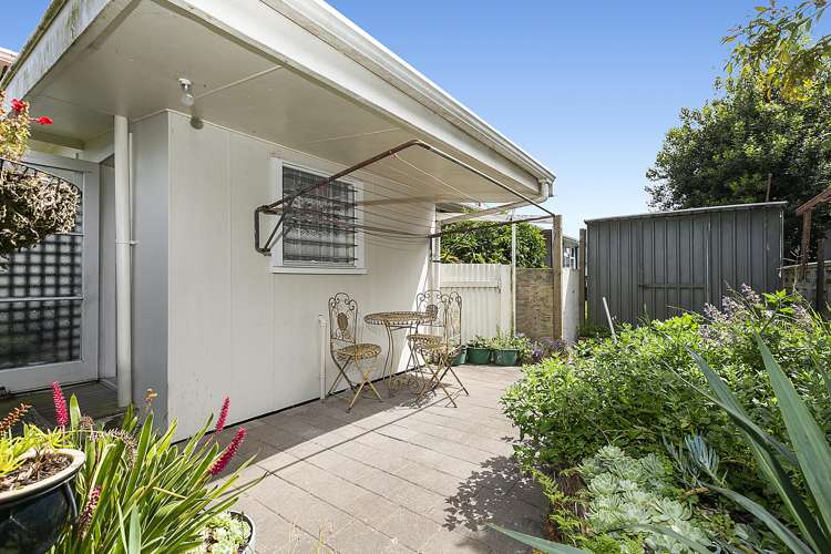 34 Lloyd Street Parkvale_16