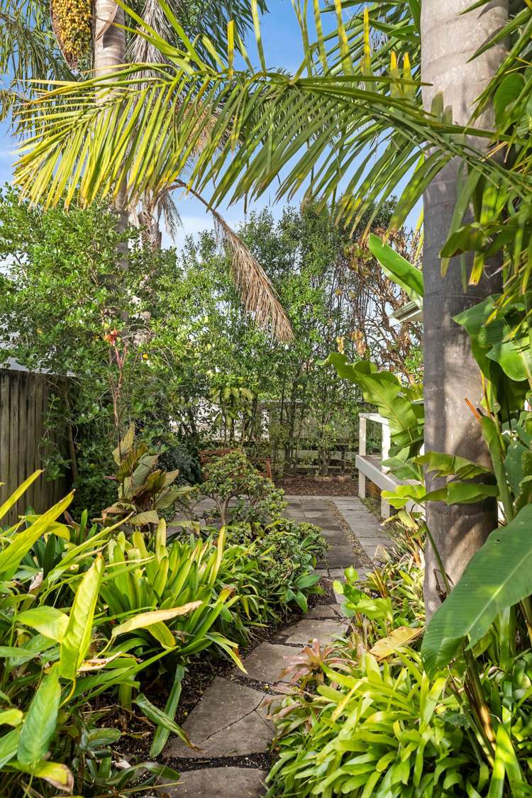 2/95 Wharf Road Te Atatu Peninsula_4