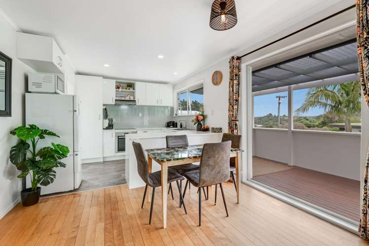 1 Poplar Road Stanmore Bay_5