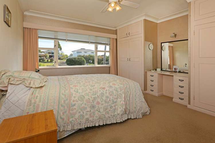 69 Tirimoana Road Te Atatu South_11