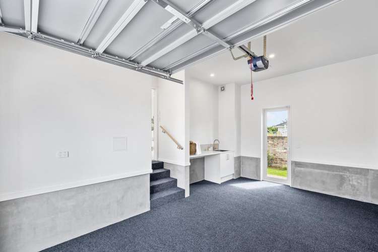 1-2/16 Bass Street Woolston_14