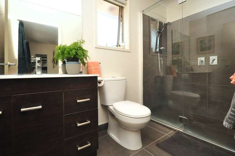 82 Seventh View Avenue Beachlands_11