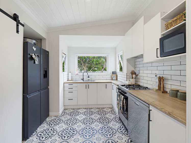 15 Roberts Avenue_2