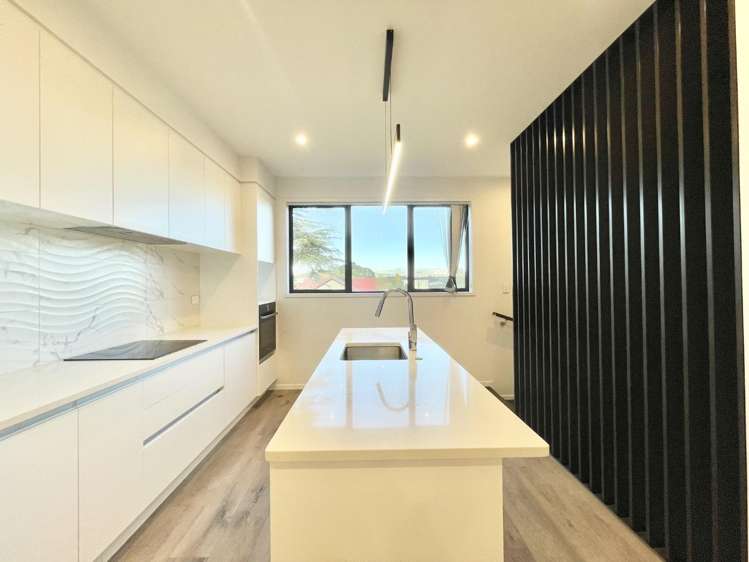 15/54 Taharoto Rd 10897_2