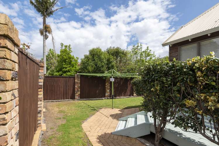 77a The Parade Bucklands Beach_34