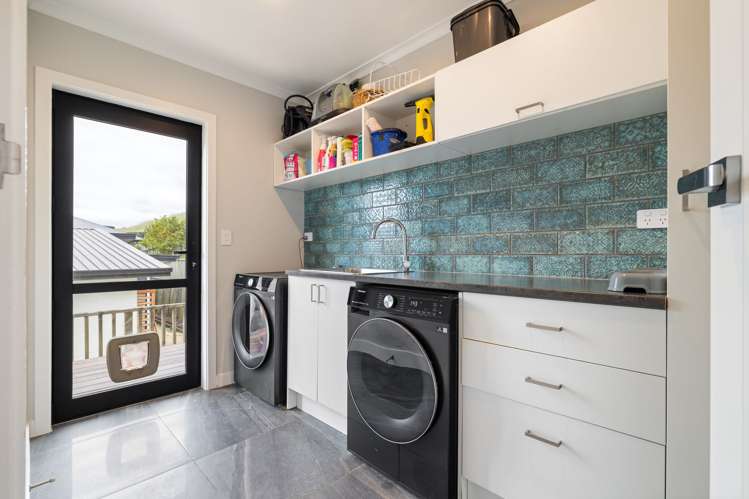107 Cashmere Drive Fitzherbert_29