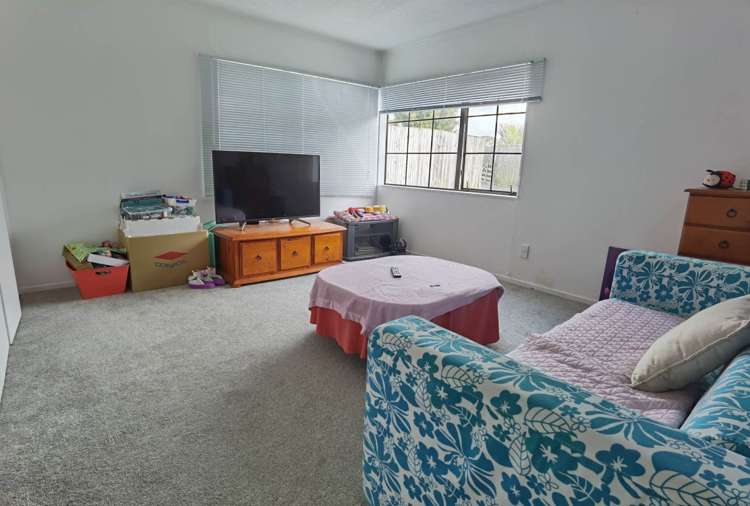 6 Westglen Place Ranui_1