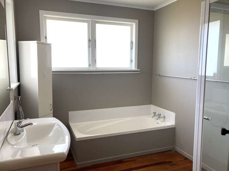 18 Watene Crescent Waitara_11