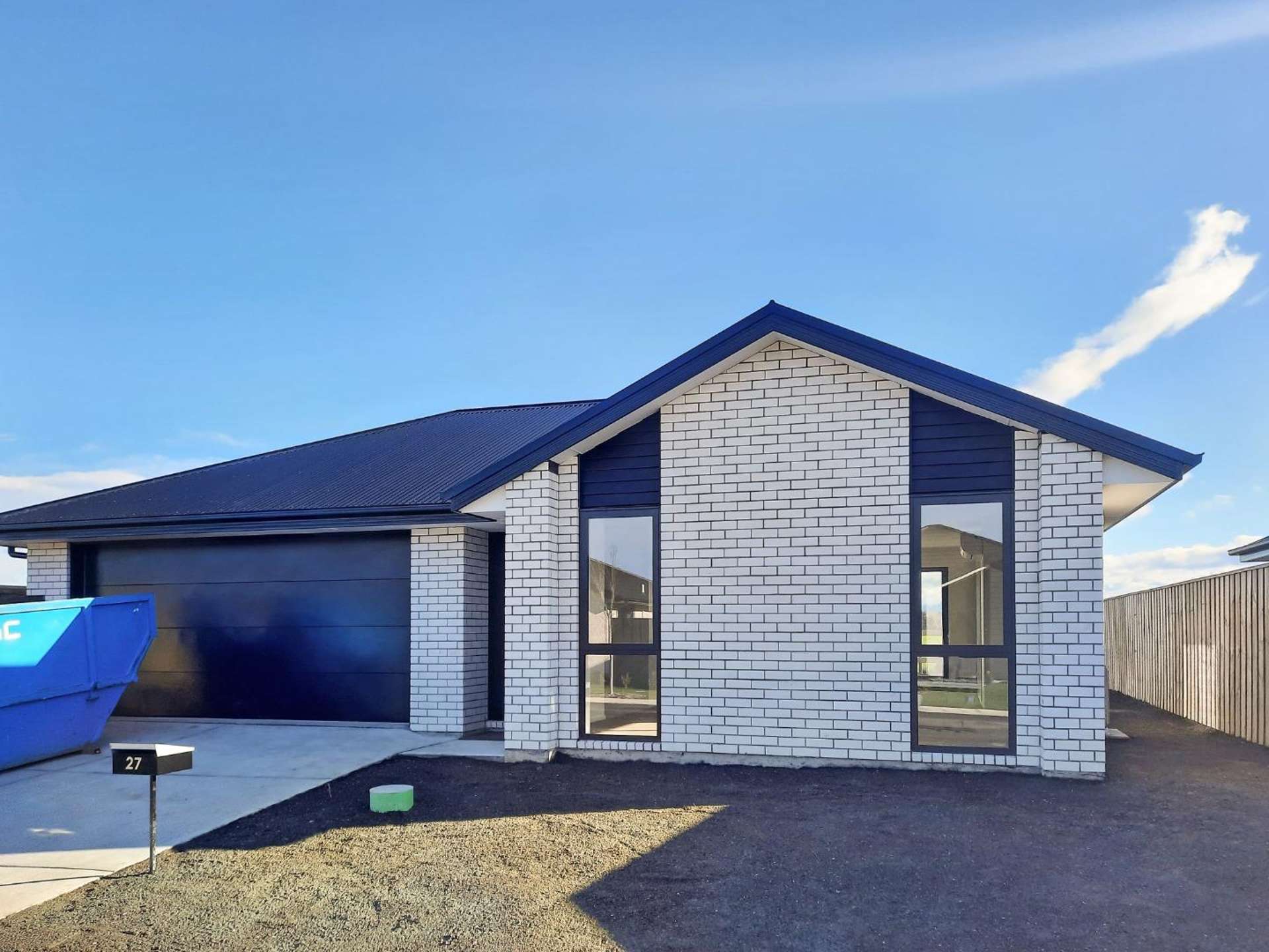 27 Mehrtens Crescent 500171_0