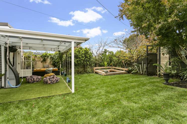 26 Norman Road Titirangi_19