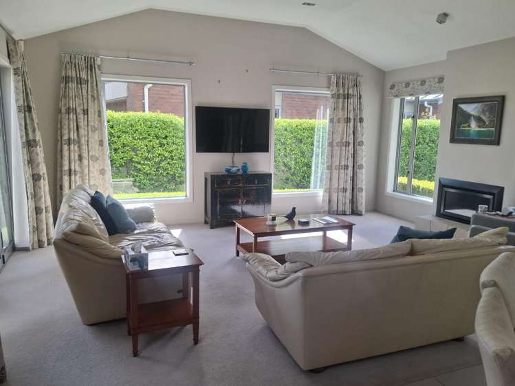 7 Le Quesnoy Place 11373_4