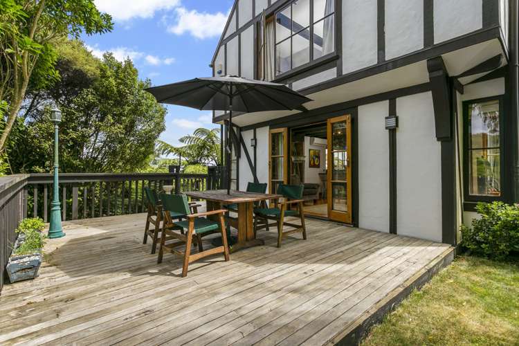 9 Chatham Avenue Paremoremo_7