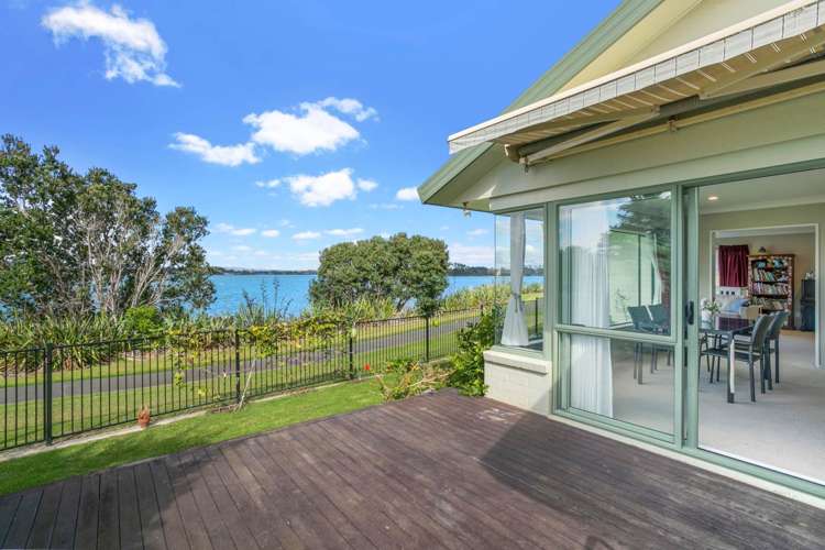 2/28 Carnoustie Drive Wattle Downs_6