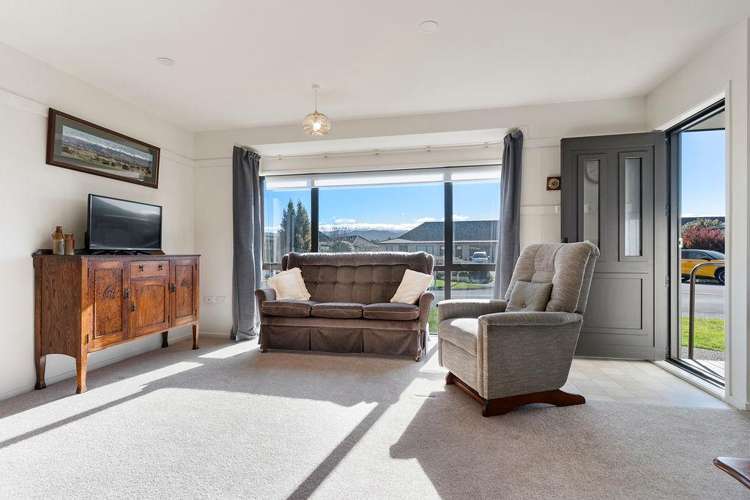1 Ashmore Park Road Carterton_4
