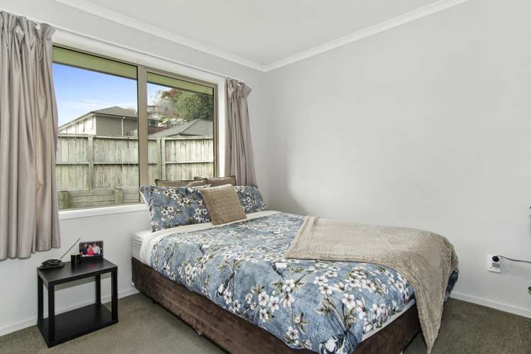 5 Austen Way Hairini_13