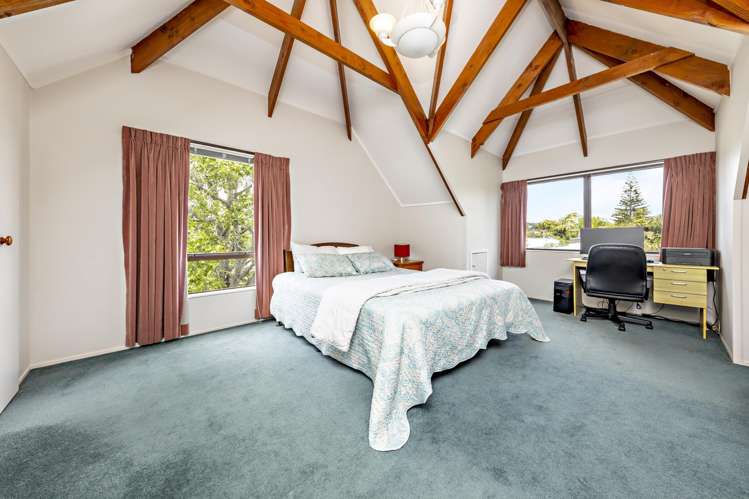 2/80 Glengarry Road Glen Eden_9