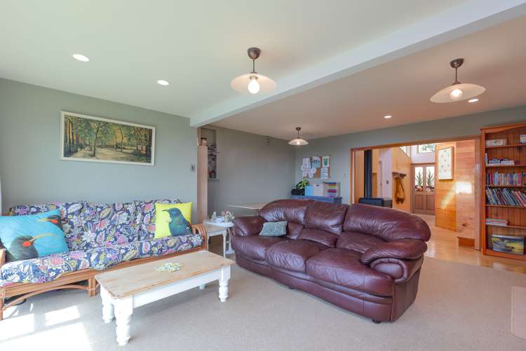 30 Airlie Street Glenduan_10