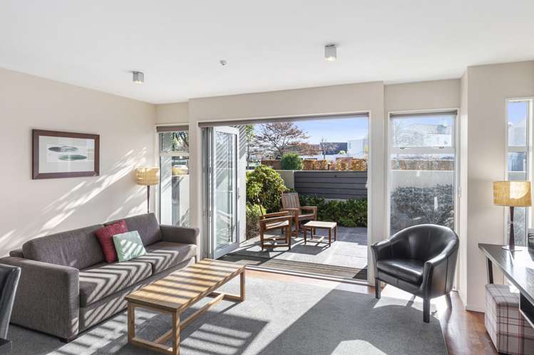 25/6 Harts Creek Lane, Clearwater_2