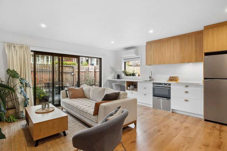 1/57 Manor Place Dunedin Central_1