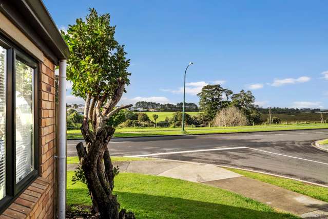 26 Waldos Way Mangere_1