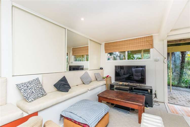 42 Tui Glen Road Birkenhead_15