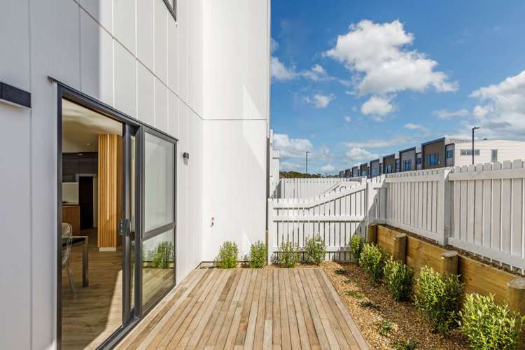 12 Green Bamboo Road Hobsonville_20