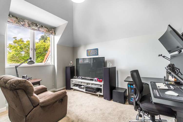 4 Castle Drive Epsom_24