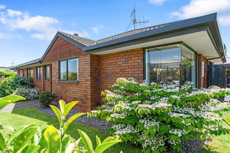 60 Kingsford Drive Stoke_0