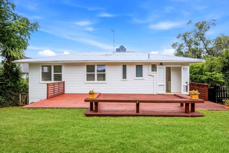 2/52 Glencoe Road Browns Bay_14