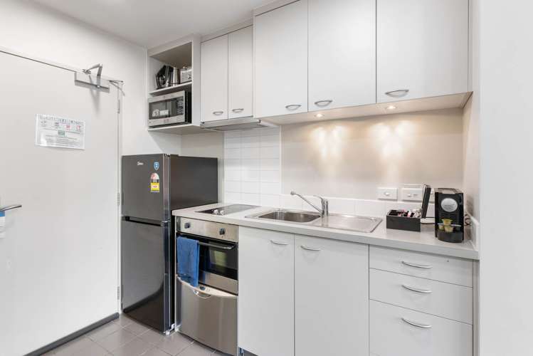 1410/17 Amersham Way Manukau_2