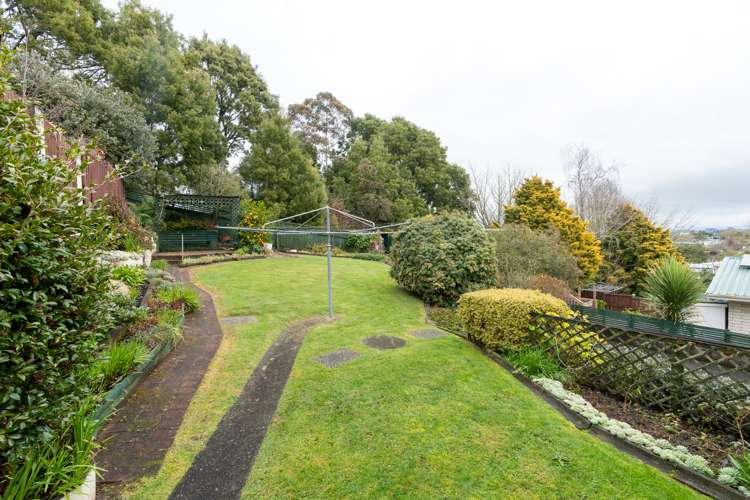 51 Resthill Crescent Glenview_31