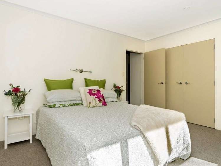 8 Westpark Place Lytton West_9