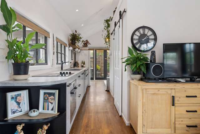 38A Robinson Avenue Holdens Bay_3