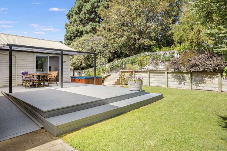 21 Burns Grove Trentham_14