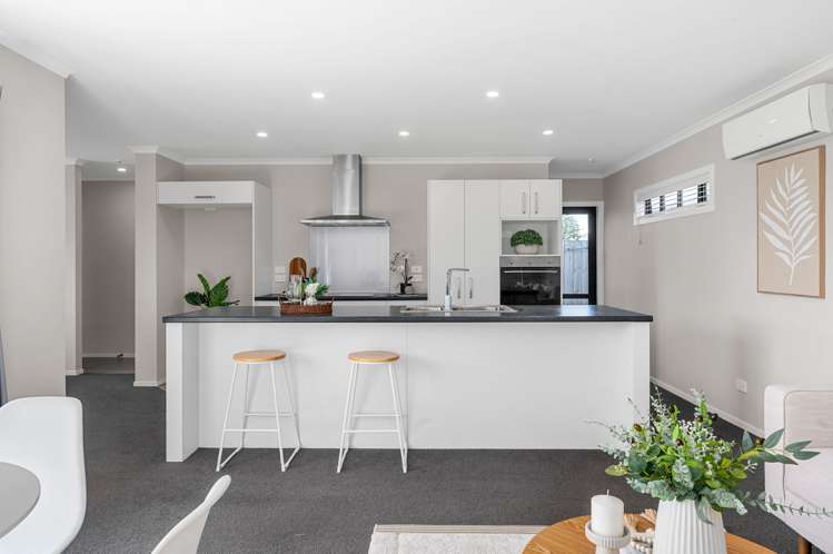 1/22 Iwi Road Baverstock_1