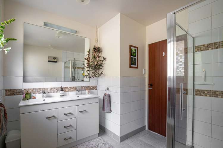 18 Branxholm Street Roxburgh_12
