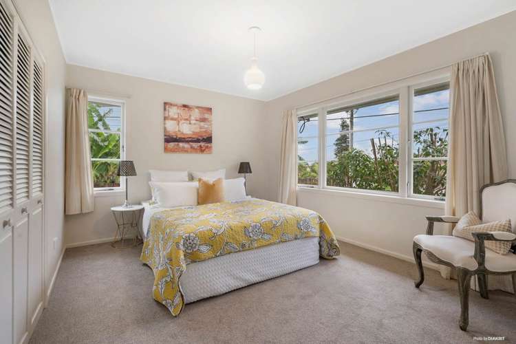 52 Flanshaw Road Te Atatu South_7