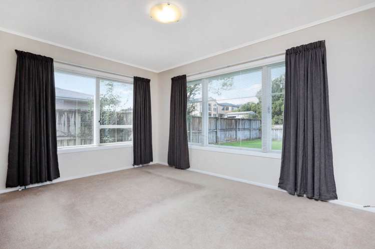 35 Vodanovich Road Te Atatu South_3