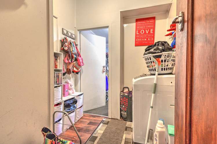 249 Dey Street Hamilton East_10