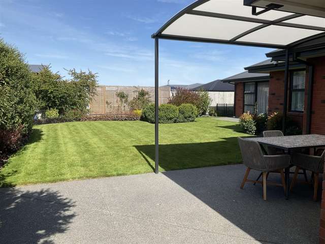 PRIVATE VIEWINGS AVAILABLE OVER EASTER