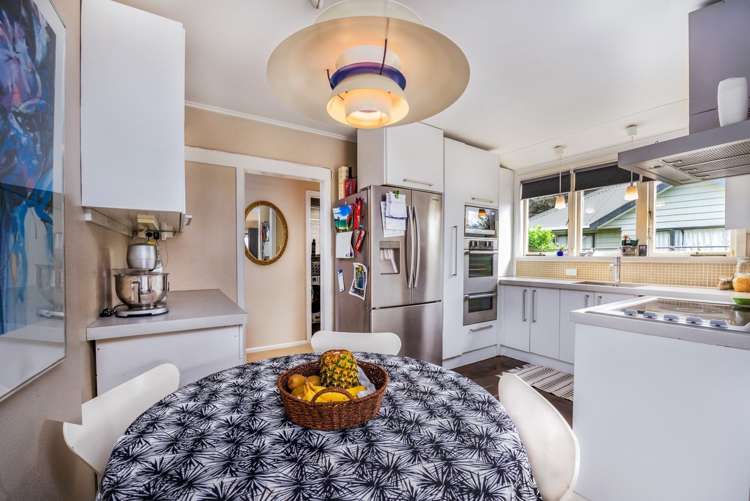 6 Ingleby Place Kelston_16