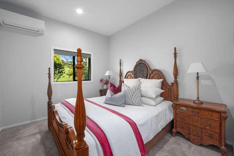 49 Vaughans Road Okura_14