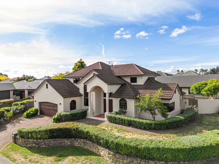 2 Keswick Crescent Huntington_22