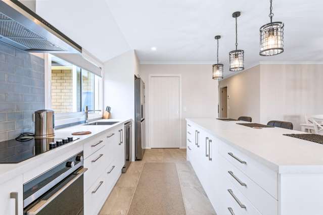 77 Harakeke Drive Wharewaka_2