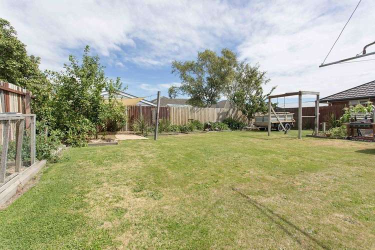 172 Springs Road Hornby_14