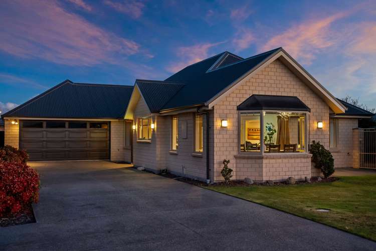 24 Sovereign Boulevard_1