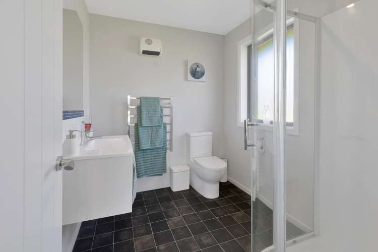 114 Purchas Road Amberley_17